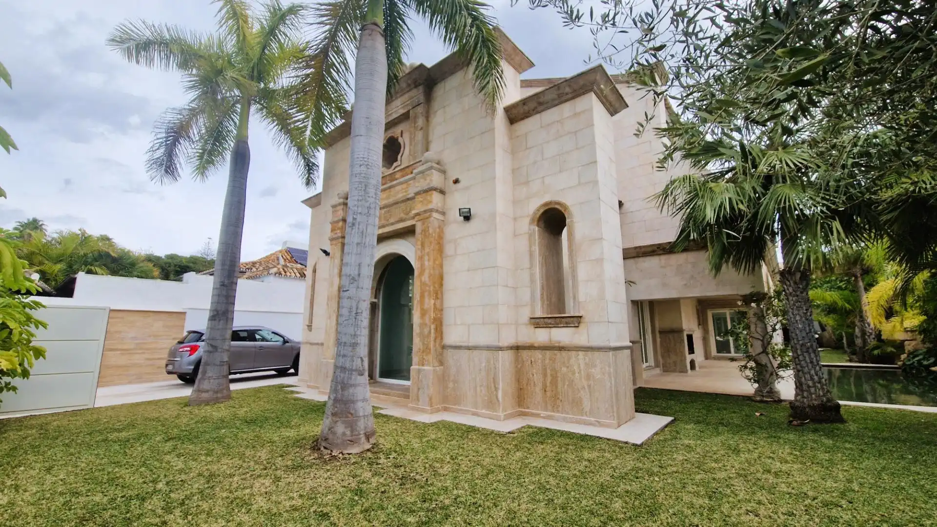 Exterior view of Houses for sale in Marbella  with Air Conditioner, Private garden and Terrace