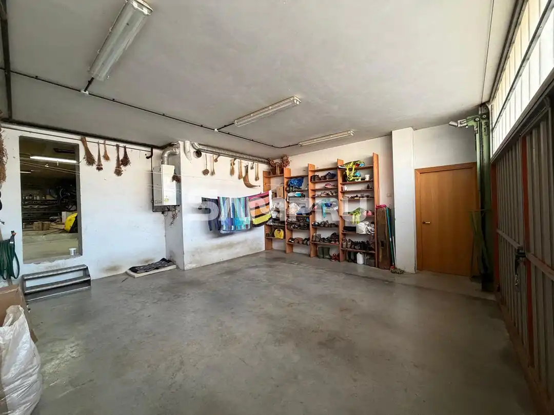 Casa adosada en venta en Bergara con Calefacción, Jardín privado y Trastero