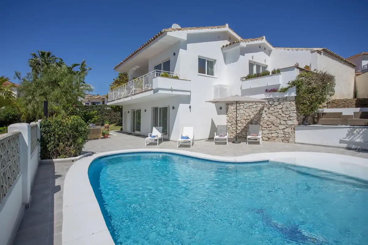 Exterior view of Houses for sale in Mijas  with Air Conditioner, Heating and Private garden