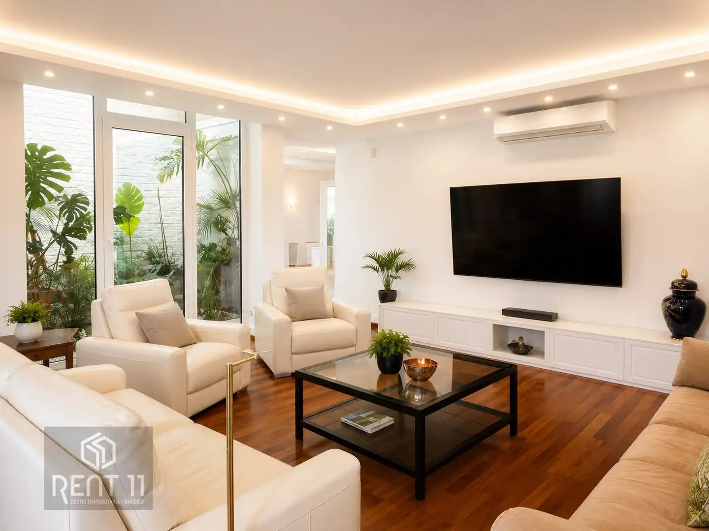 Sala de estar de Casa o chalet en venta en Girona con Aire acondicionado, Calefacción y Trastero