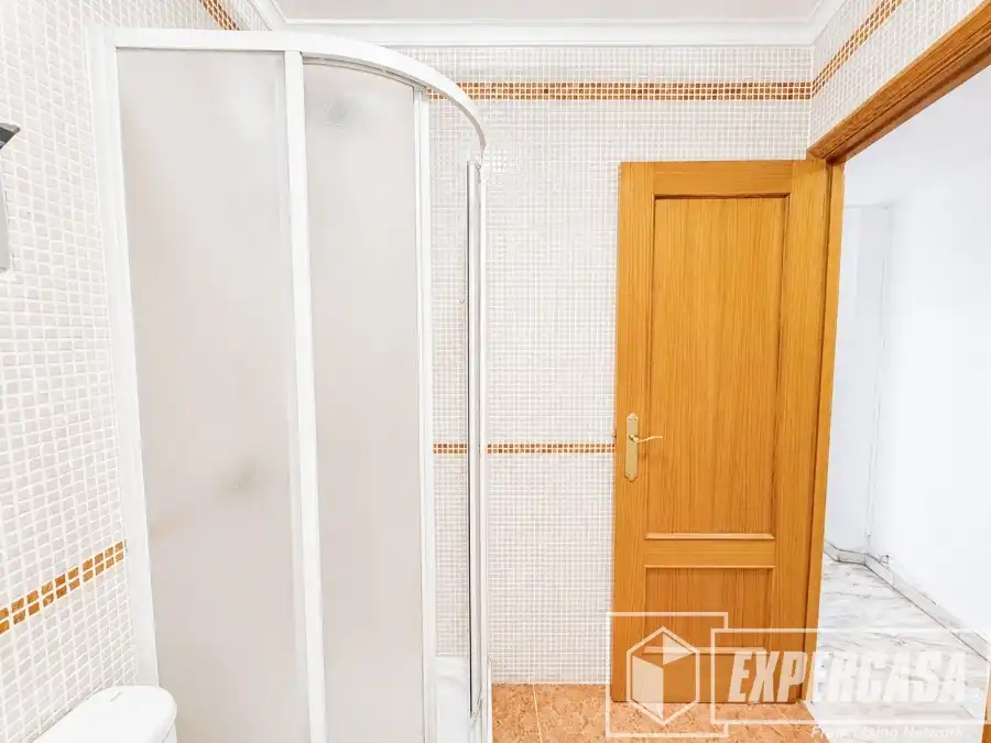 Bany de Pis en venda en Llíria amb Aire condicionat, Calefacció i Traster
