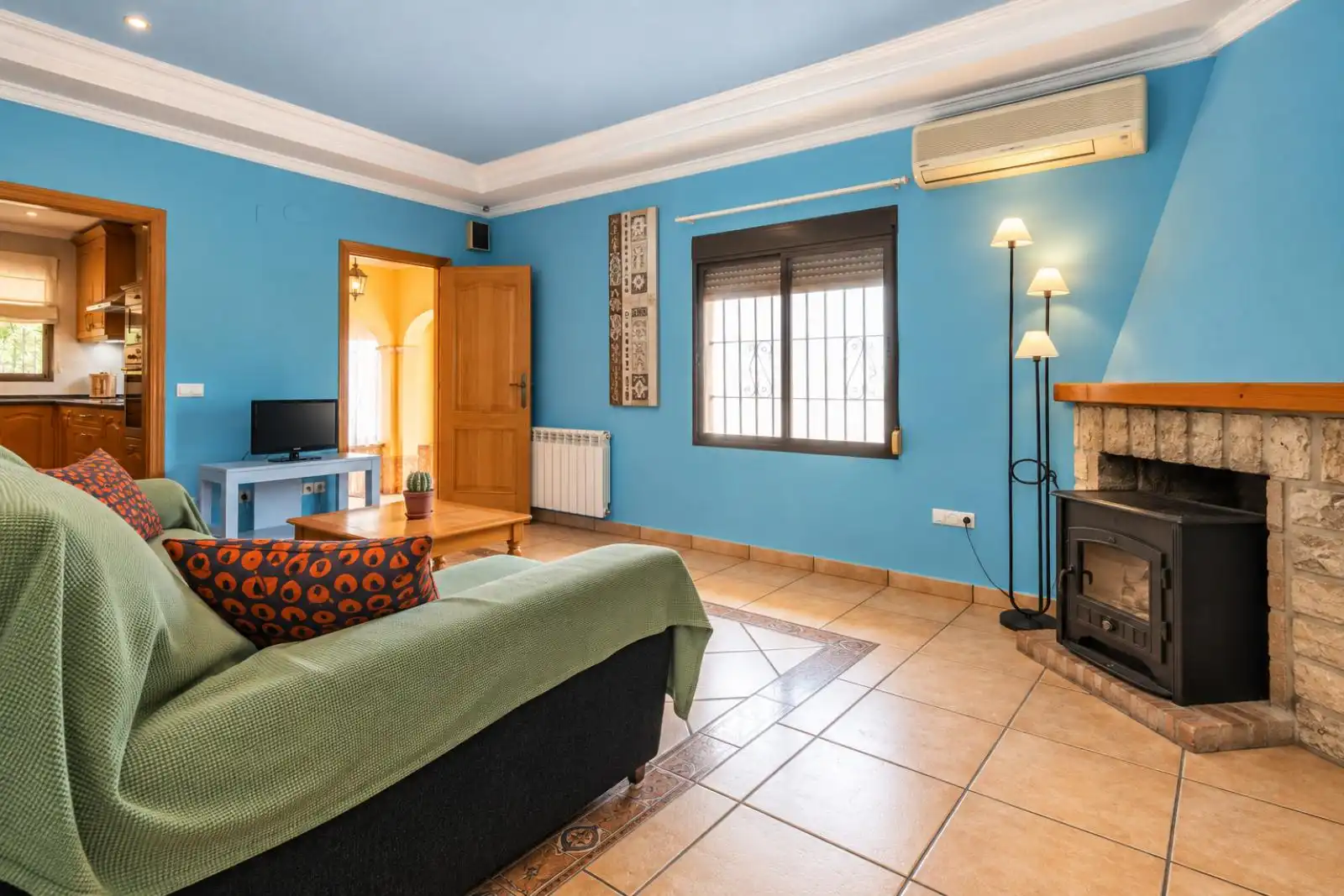 Detached house with terrace for sale in Tormos, imagen 4