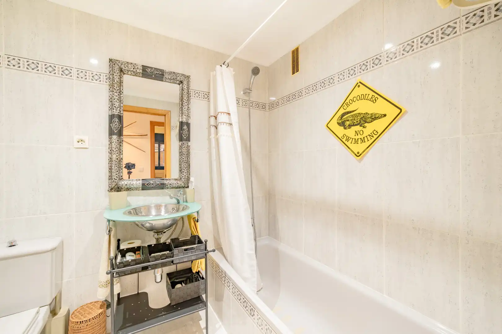 Baño de Piso en venta en Valencia con Aire acondicionado, Calefacción y Horno