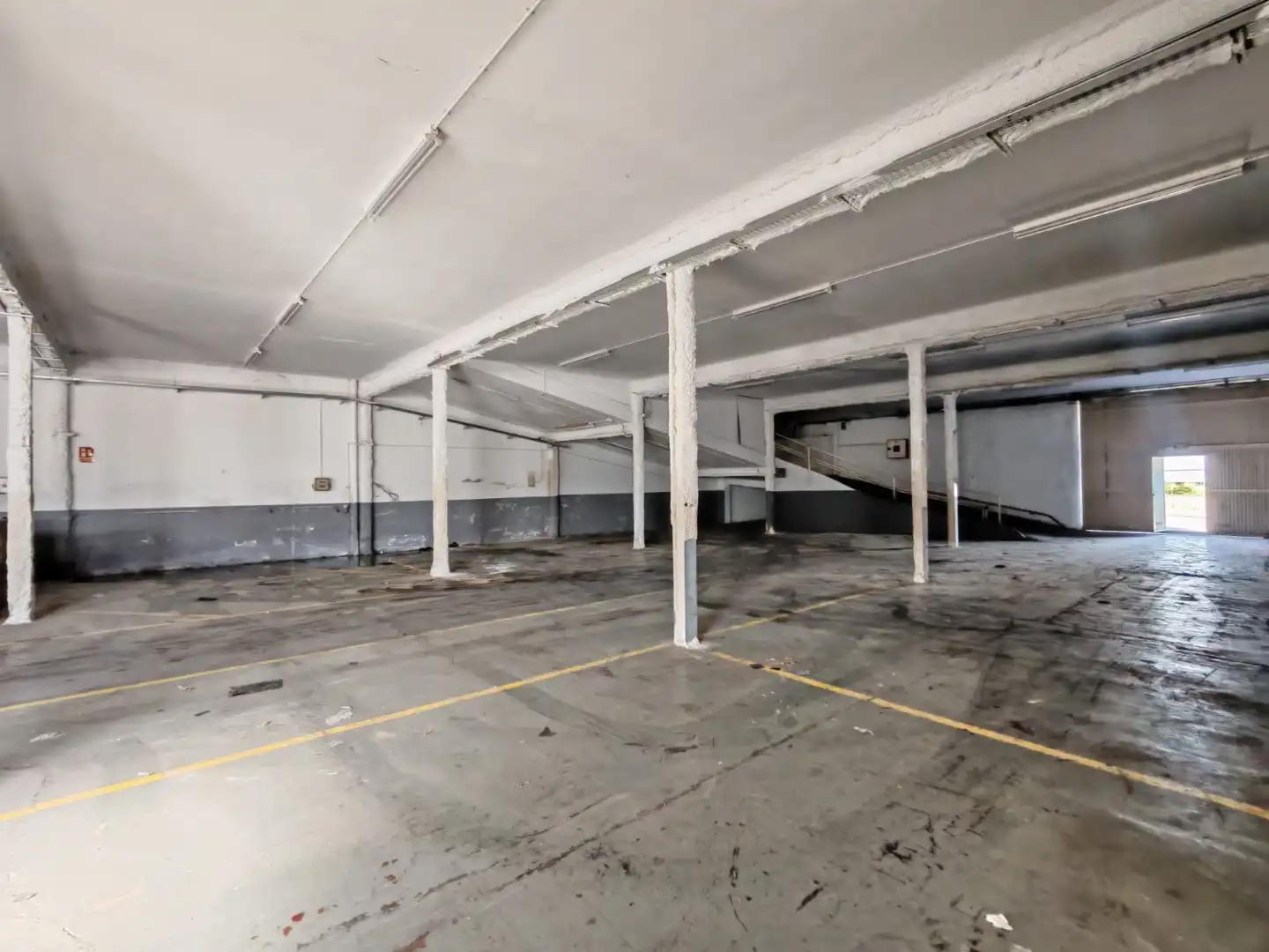 Parking de Nave industrial de alquiler en Granollers