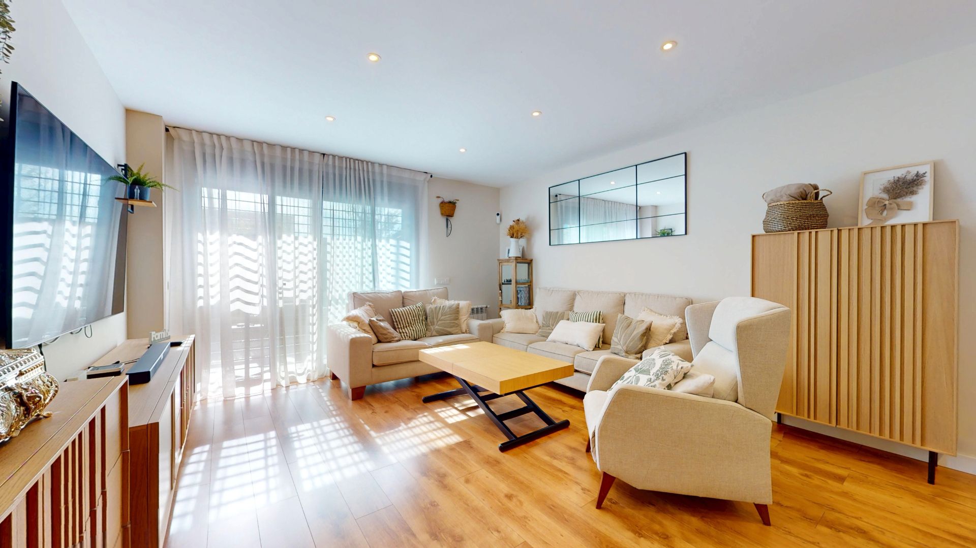 Living room of Planta baja for sale in  Córdoba Capital  with Air Conditioner, Storage room and Community pool