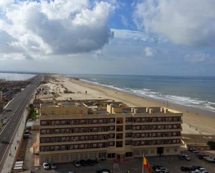 Dormitori de Apartament de lloguer en  Cádiz Capital amb Aire condicionat i Balcó