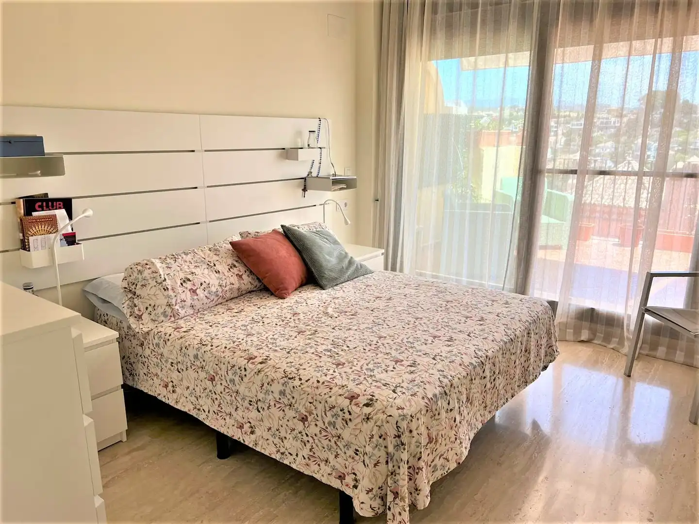 Dormitori de Àtic en venda en Estepona amb Aire condicionat, Terrassa i Traster