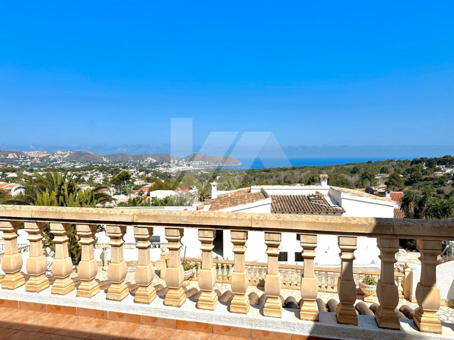 Vista exterior de Casa o xalet en venda en Moraira amb Aire condicionat, Calefacció i Jardí privat