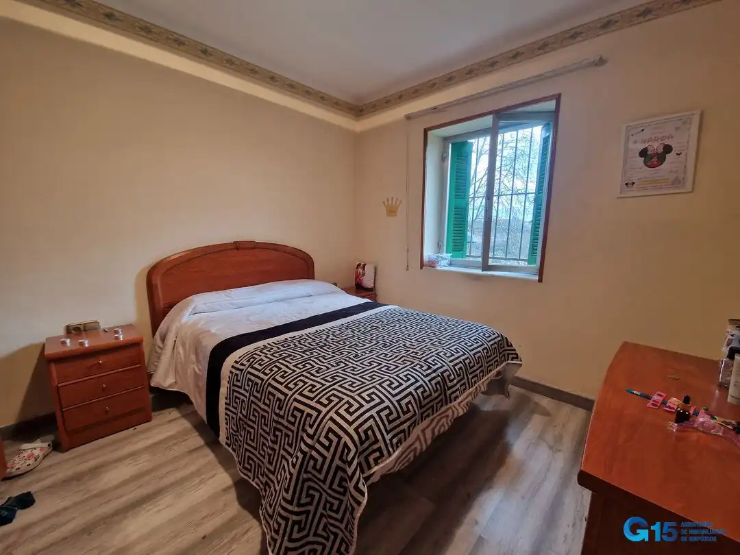 Schlafzimmer von Wohnung zum Verkauf in Errenteria