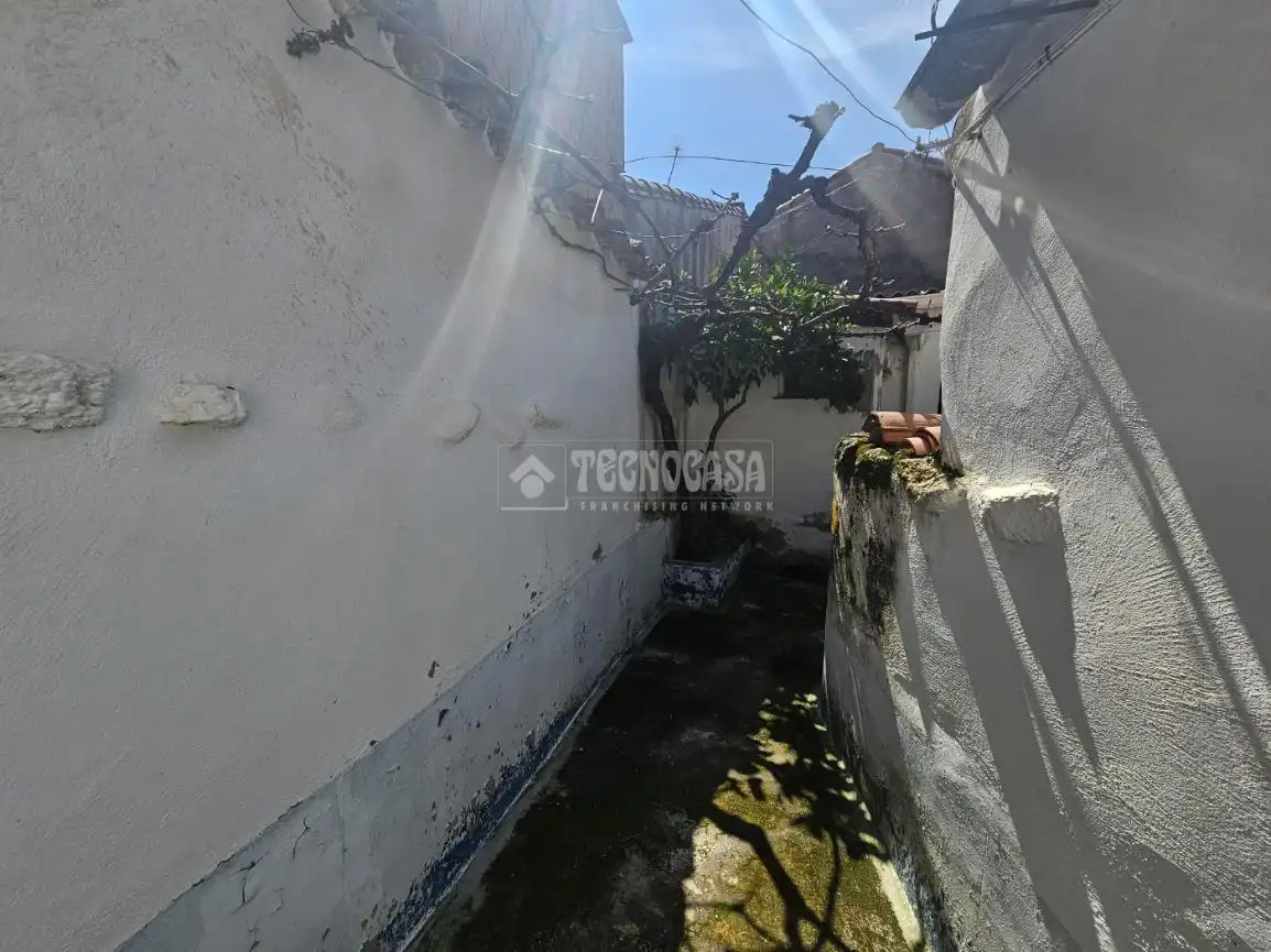 Vista exterior de Casa o chalet en venta en Caleruela con Jardín privado