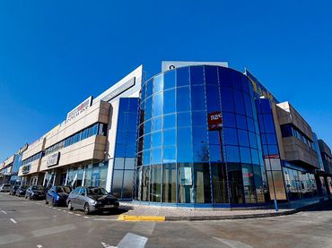 Oficina amb ascensor de lloguer a Calle Puerto de la Morcuera 15