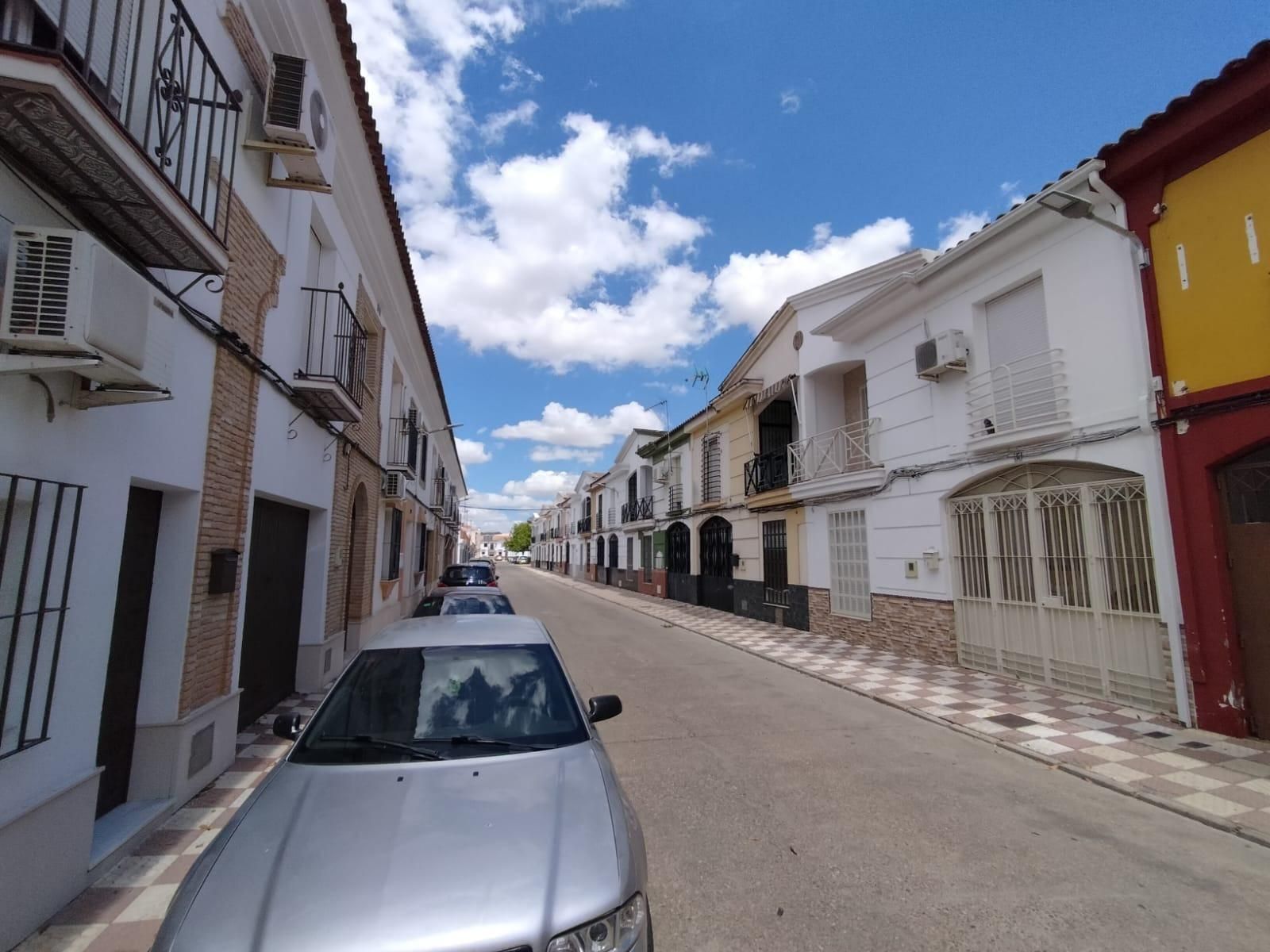 Casa adosada en venta en La Carlota