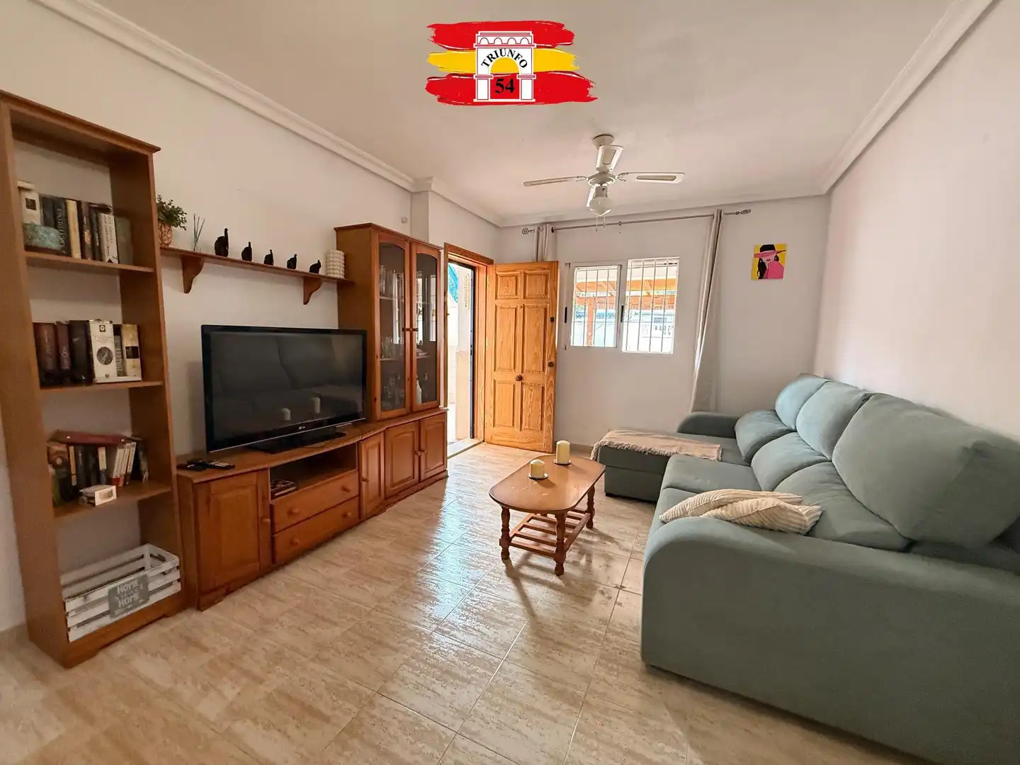 Sala de estar de Planta baja en venta en Pilar de la Horadada con Aire acondicionado, Jardín privado y Trastero