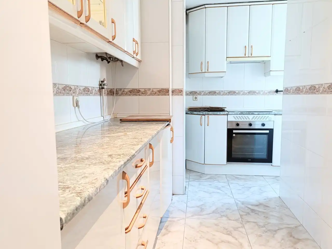 Wohnung zur Miete in GUADALETE, Comillas