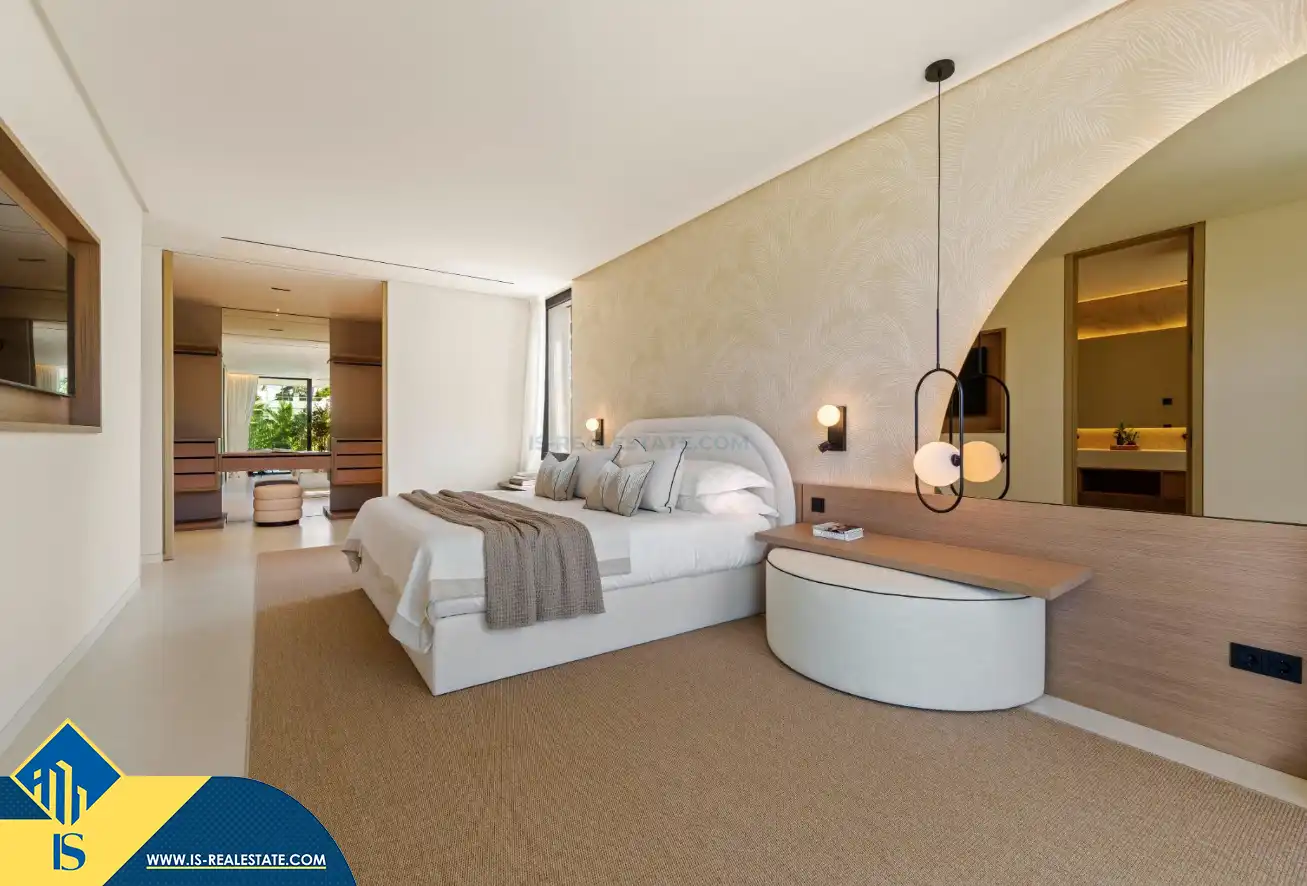 Chalet con piscina en venta en Milla de Oro, imagen 14