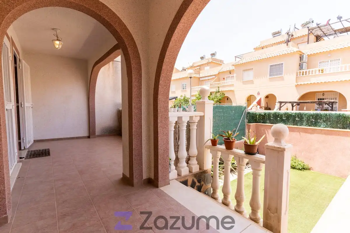 Terrassa de Casa adosada de lloguer en Santa Pola amb Aire condicionat, Calefacció i Jardí privat
