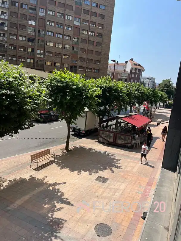 Business premises to rent in Bagatza - San Vicente, imagen 5