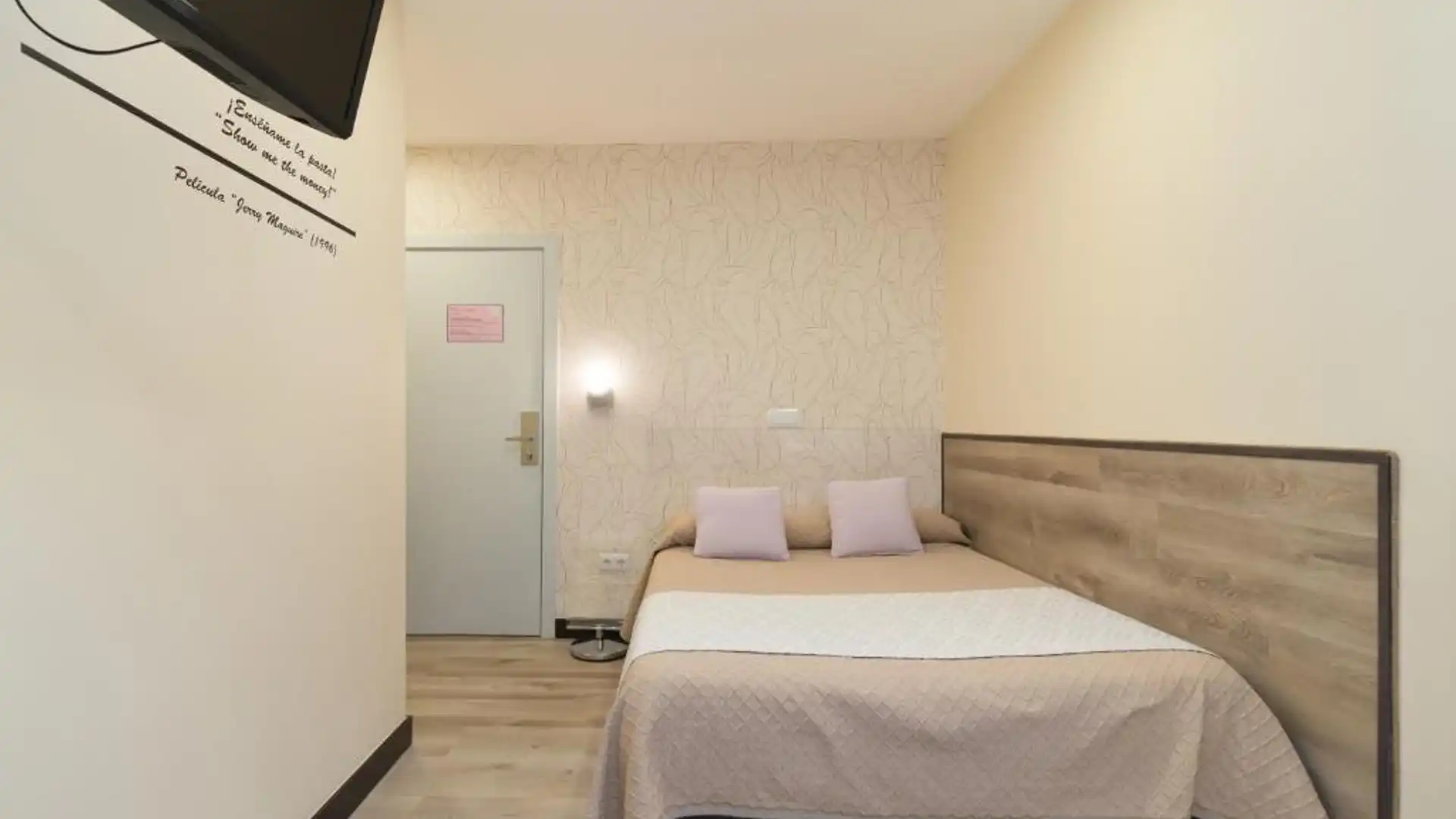 Bedroom of Study for rent in Jaca  with Furnished and Pets allowed