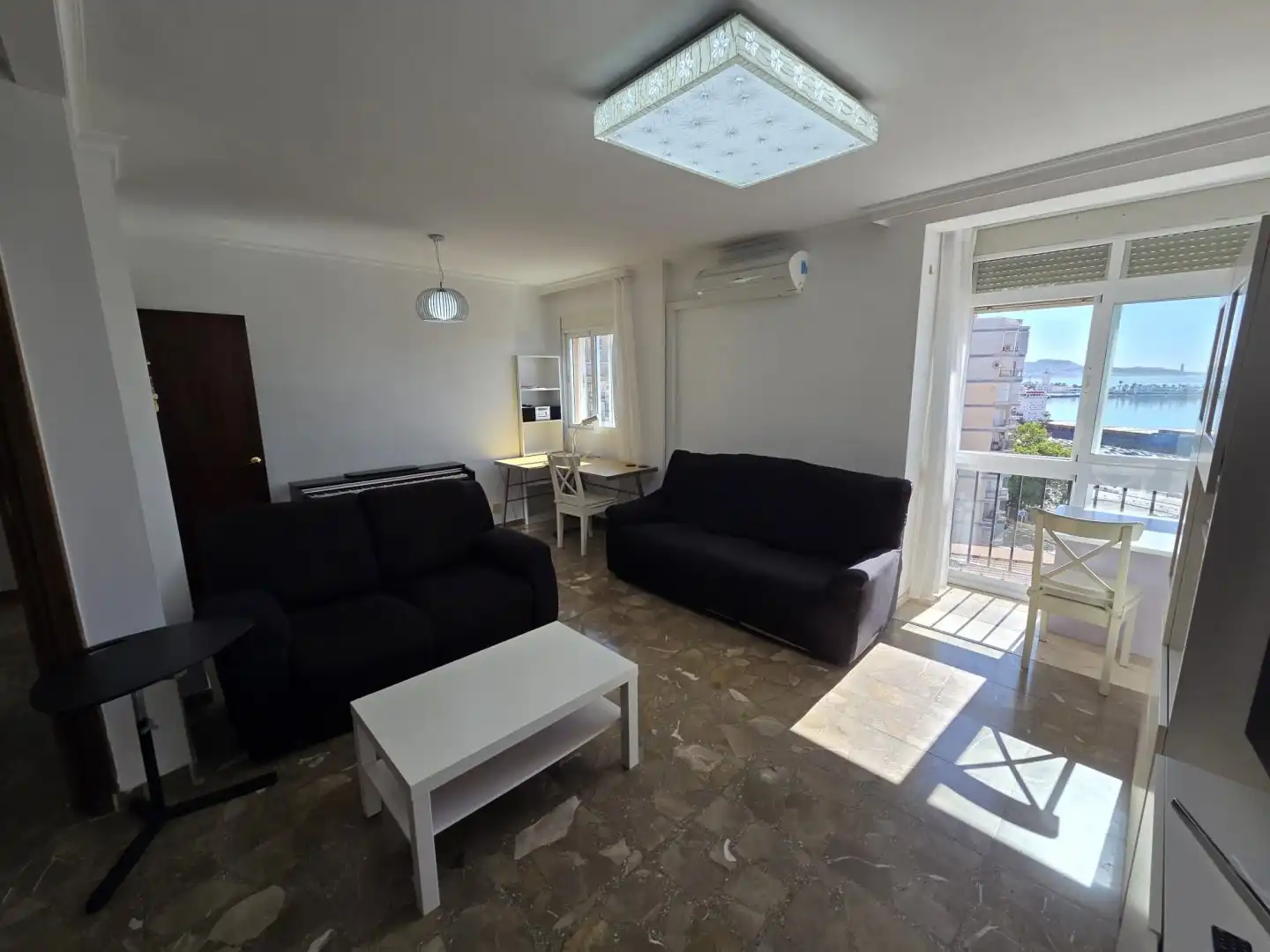 Sala de estar de Piso de alquiler en Málaga con Aire acondicionado y Amueblado