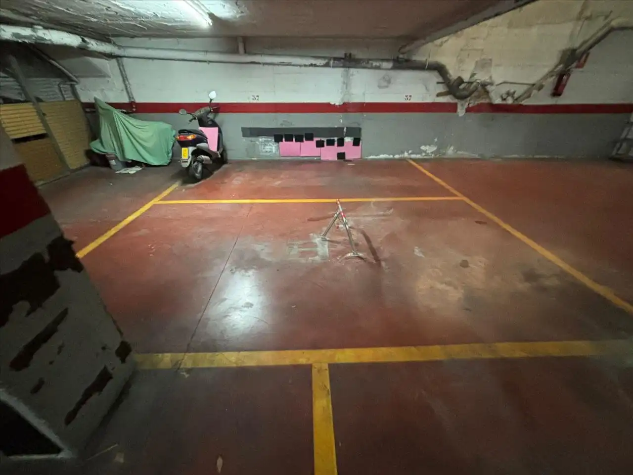 Parkplatz von Garage zum Verkauf in Rubí