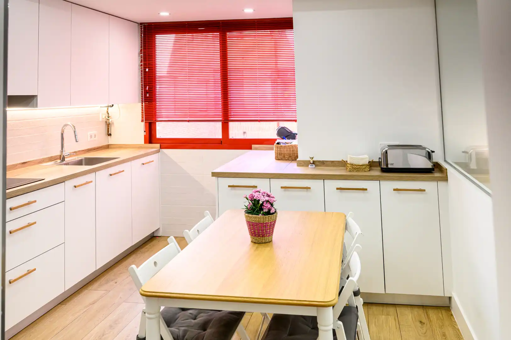 Küche von Wohnung zum Verkauf in Pozuelo de Alarcón mit Klimaanlage, Heizung und Parkett