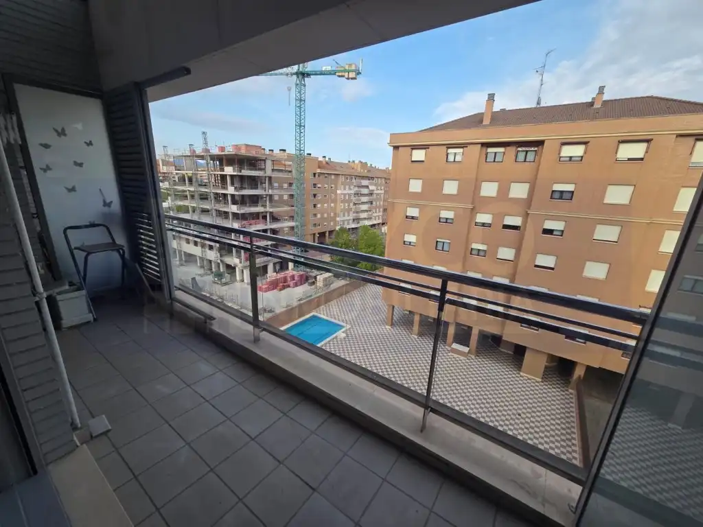 Terrace of Apartments for sale in  Logroño