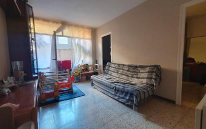 Living room of Flat for sale in  Barcelona Capital  with Balcony