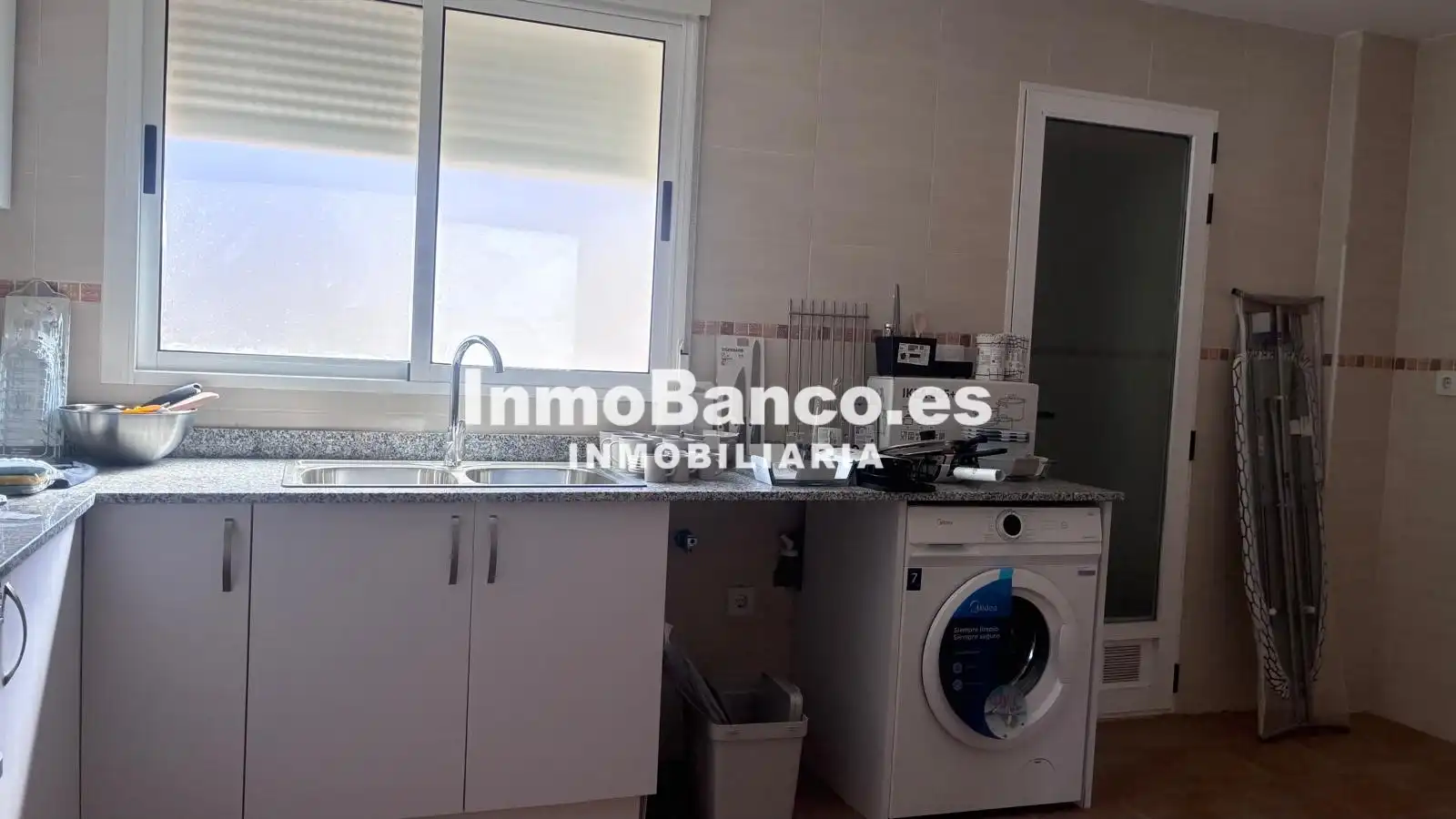 Houses for sale in Montserrat  with Private garden and Terrace