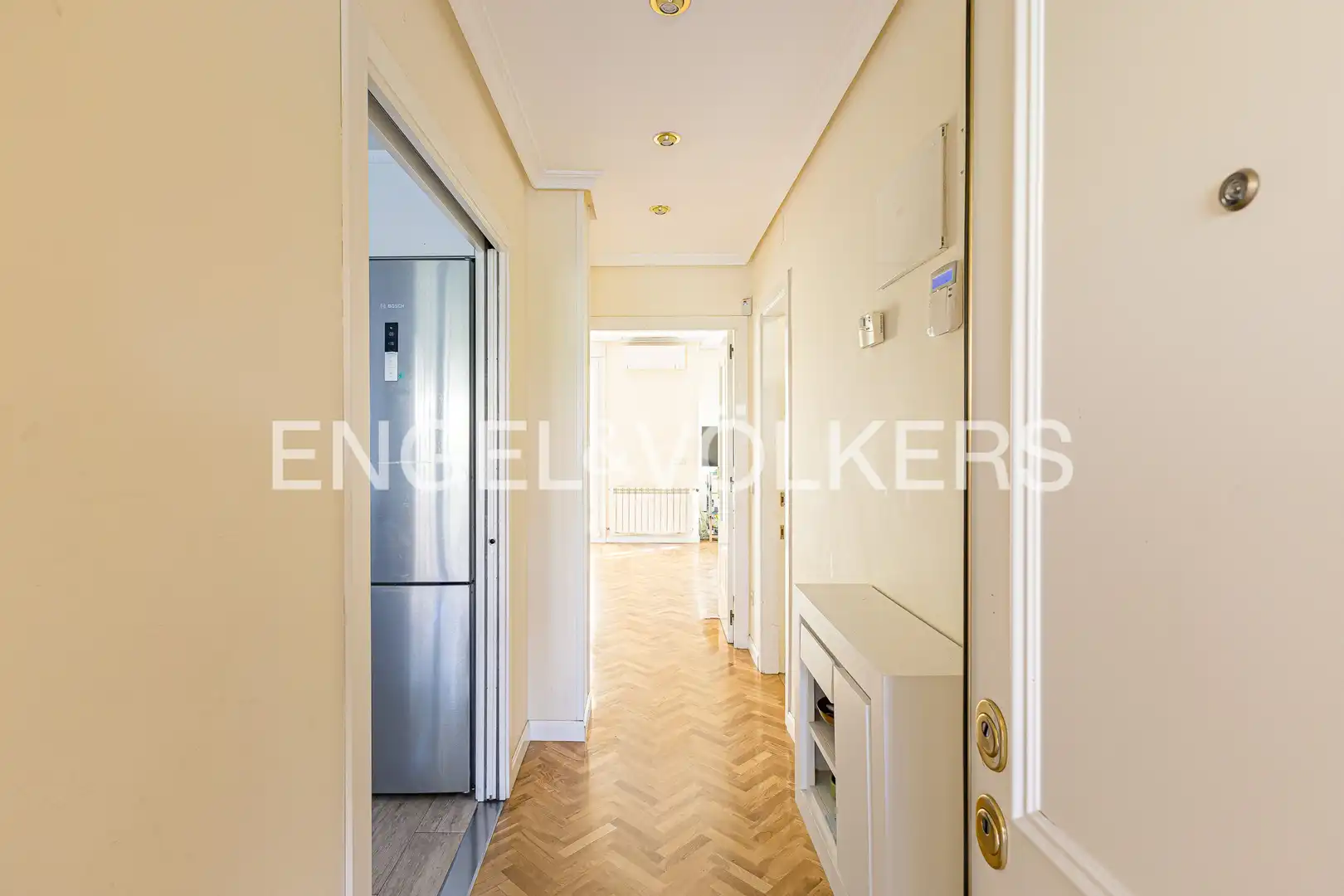 Haus oder Chalet zum Verkauf in Madrid mit Klimaanlage, Heizung und Privatgarten