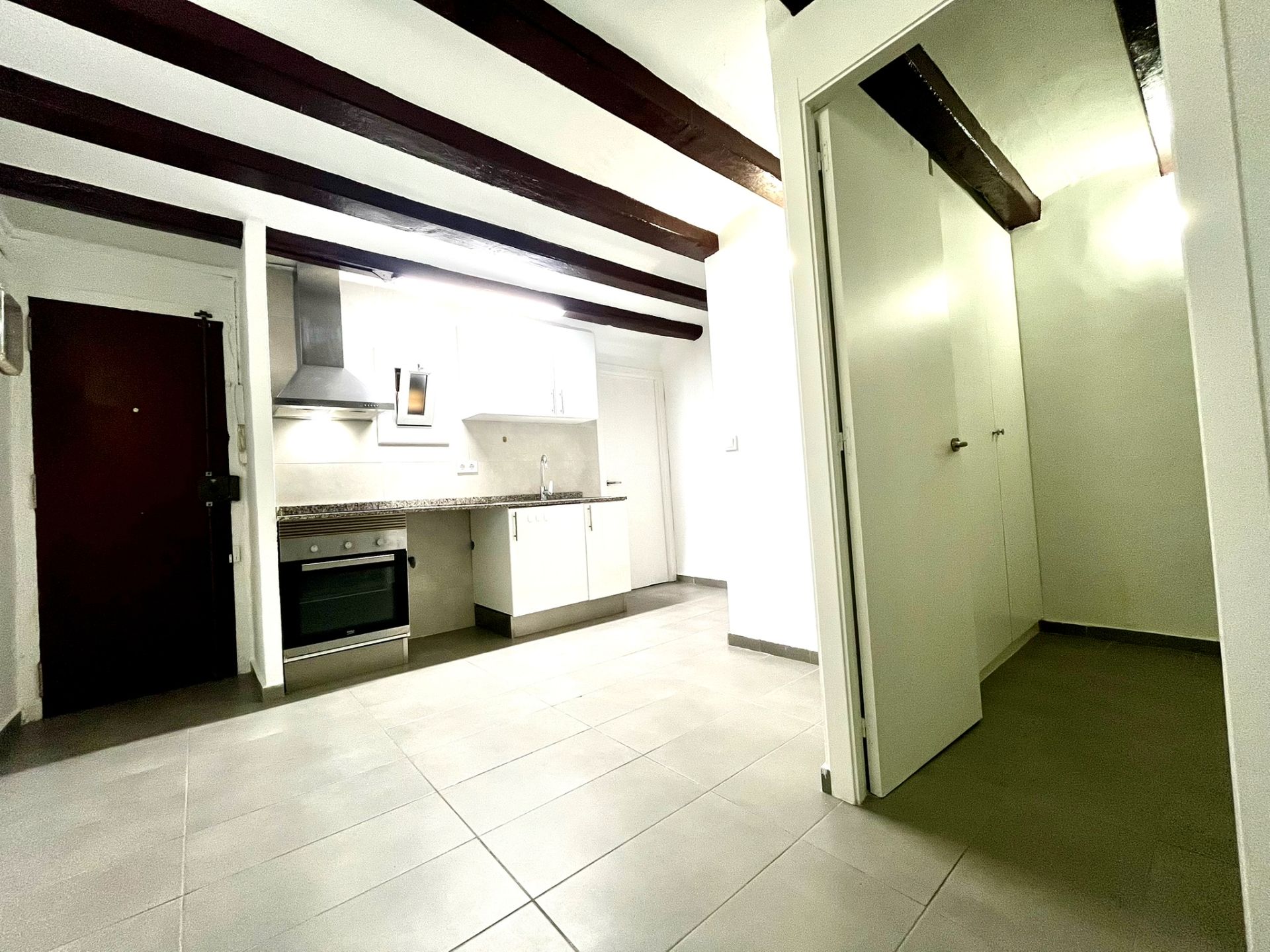 Pis de lloguer a Carrer d'en Santcliment, El Raval, Ciutat Vella