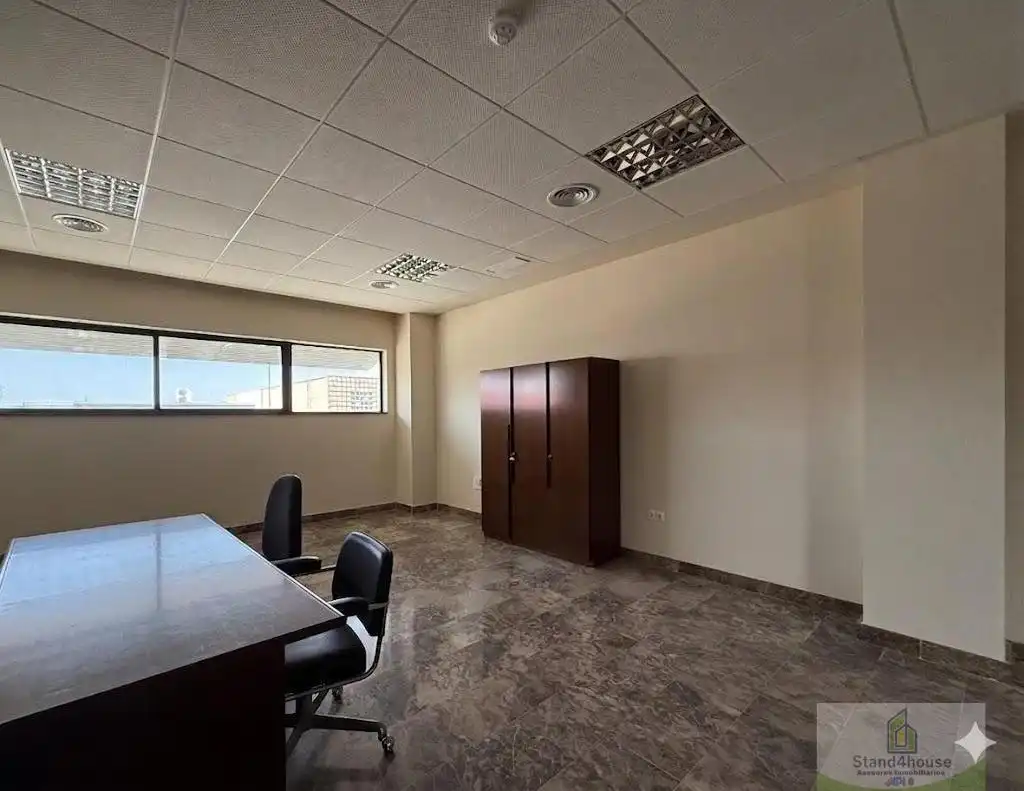 Oficina amb ascensor en venda a Bollullos de la Mitación, imagen 3