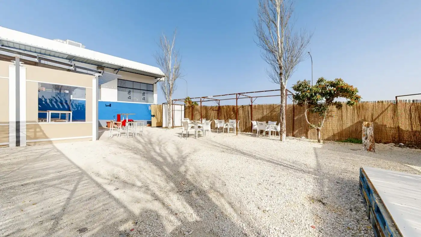 Terrasse von Geschaftsraum zum Verkauf in El Rubio mit Klimaanlage