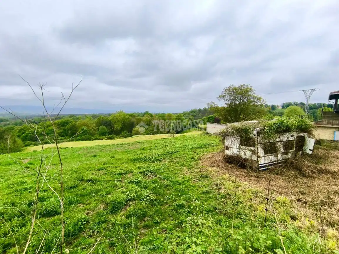 Terreno en venta en Siero