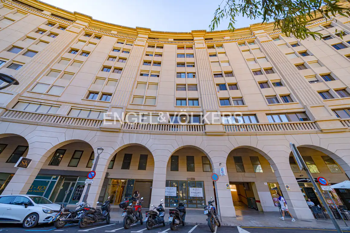 Vista exterior de Apartament en venda en Benidorm amb Aire condicionat i Piscina comunitària