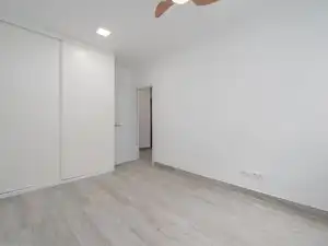 Habitación de Piso en venta en Madrid con Aire acondicionado y Calefacción