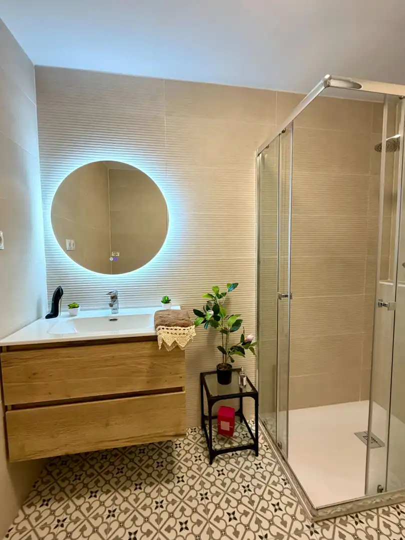 Bathroom of Flat for sale in Málaga  with Air Conditioner, Heating and Terrace