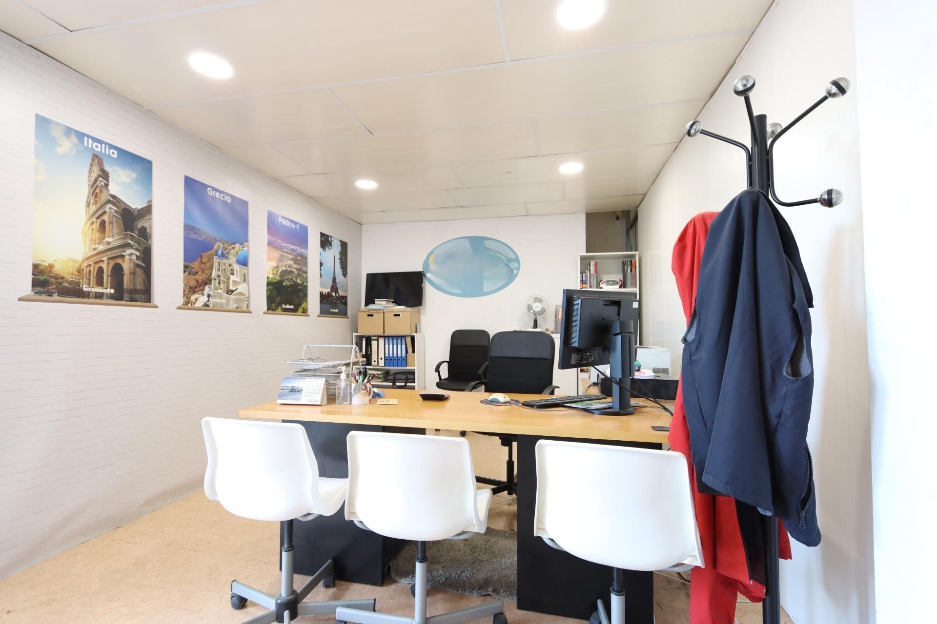 Premises for sale in La Pobla de Vallbona