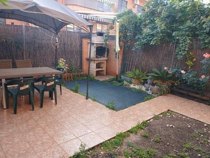 Jardí de Casa adosada en venda en Seseña amb Calefacció, Jardí privat i Terrassa
