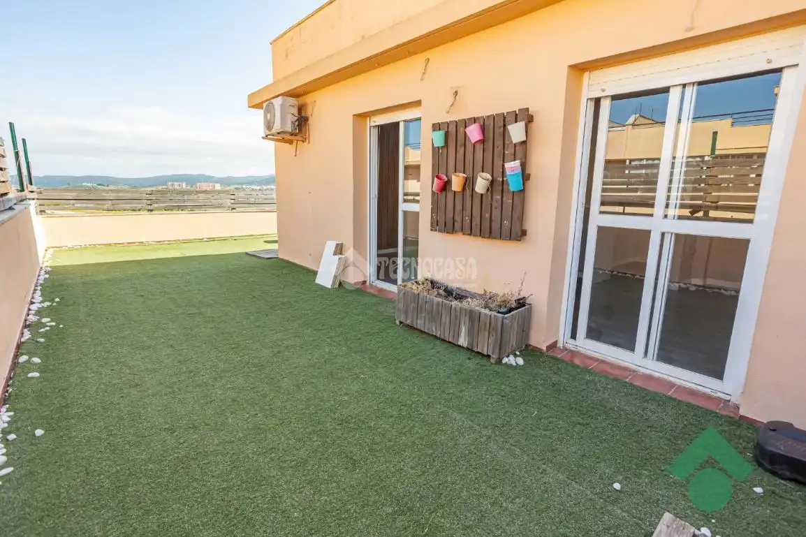 Terrace of Attic for sale in Algeciras  with Air Conditioner and Terrace