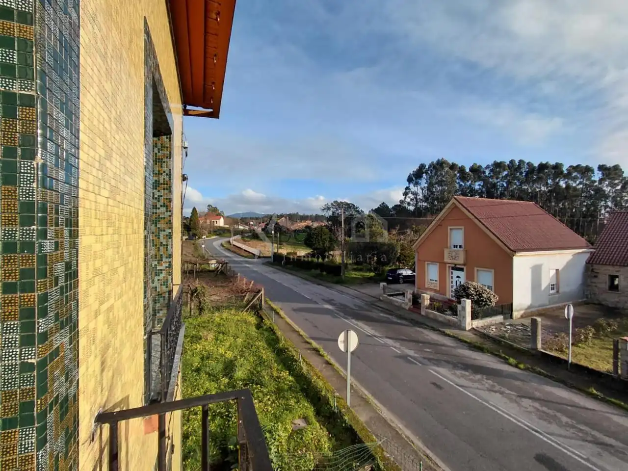 Vista exterior de Casa o xalet en venda en Rianxo amb Calefacció, Jardí privat i Traster