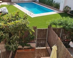 Piscina de Casa o xalet en venda en Badalona amb Terrassa