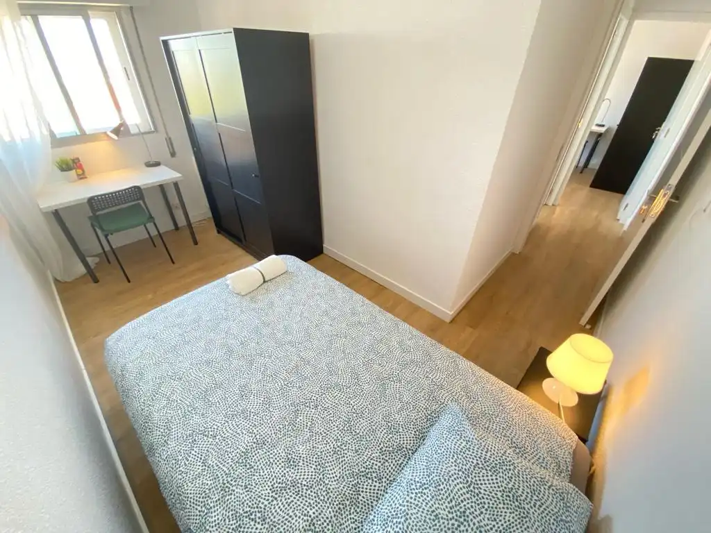 Habitación en Avenida de Palomeras, 94, Palomeras Bajas