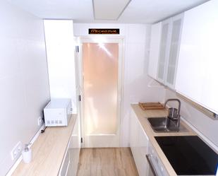 Kitchen of Flat to rent in  Madrid Capital  with Air Conditioner, Heating and Parquet flooring
