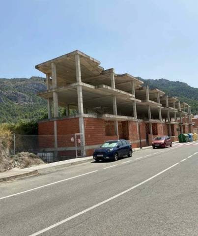 Edificio en Venta en Av Generalitat Valenciana en Alfafara