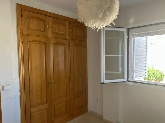 Dormitori de Casa adosada en venda en Córdoba amb Aire condicionat, Terrassa i Traster