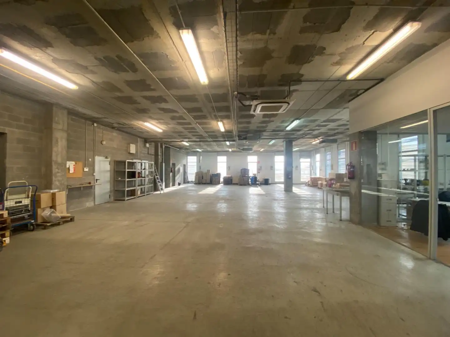 Nau industrial en venda a Hospitalet de Llobregat -  SALVADOR ESPRIU DE, imagen 3