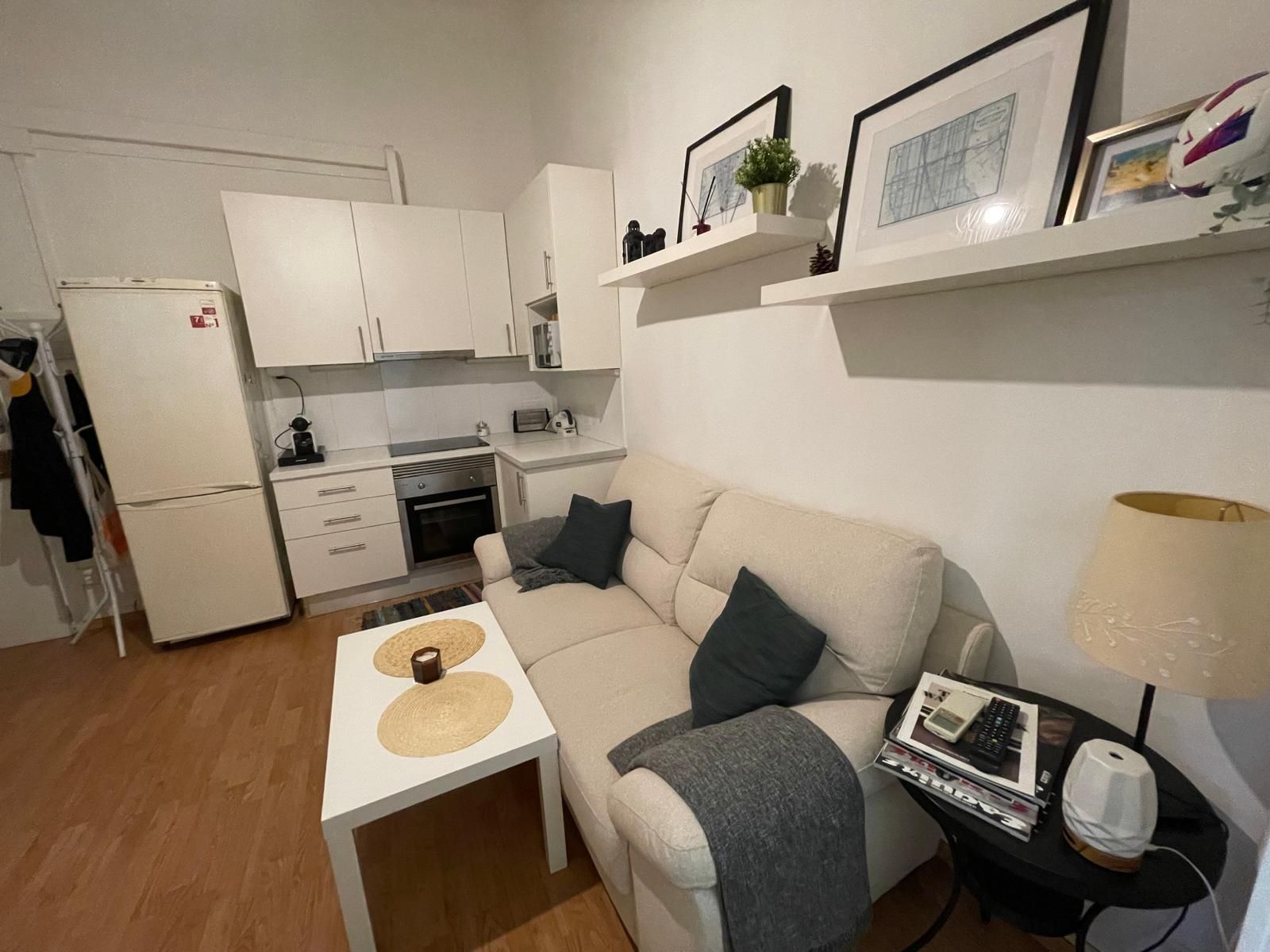 Sala de estar de Planta baja en venta en  Barcelona Capital