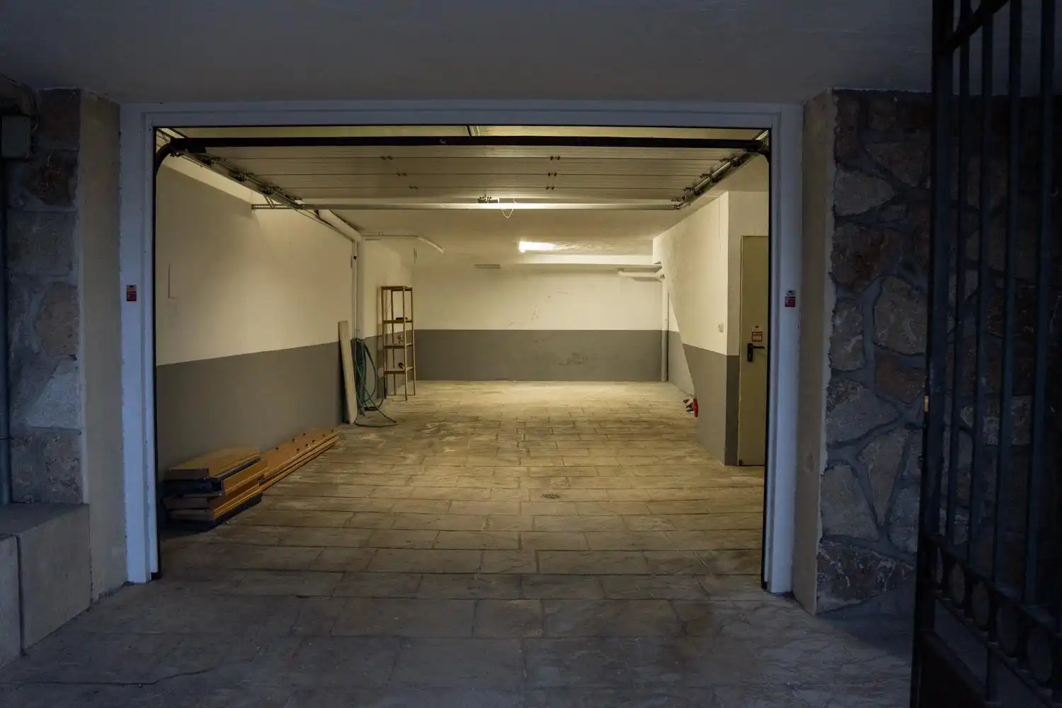 Einfamilien-Reihenhaus zur Miete in Miraflores de la Sierra mit Heizung, Möbliert und Balkon
