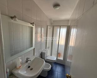 Bathroom of Flat for sale in  Madrid Capital