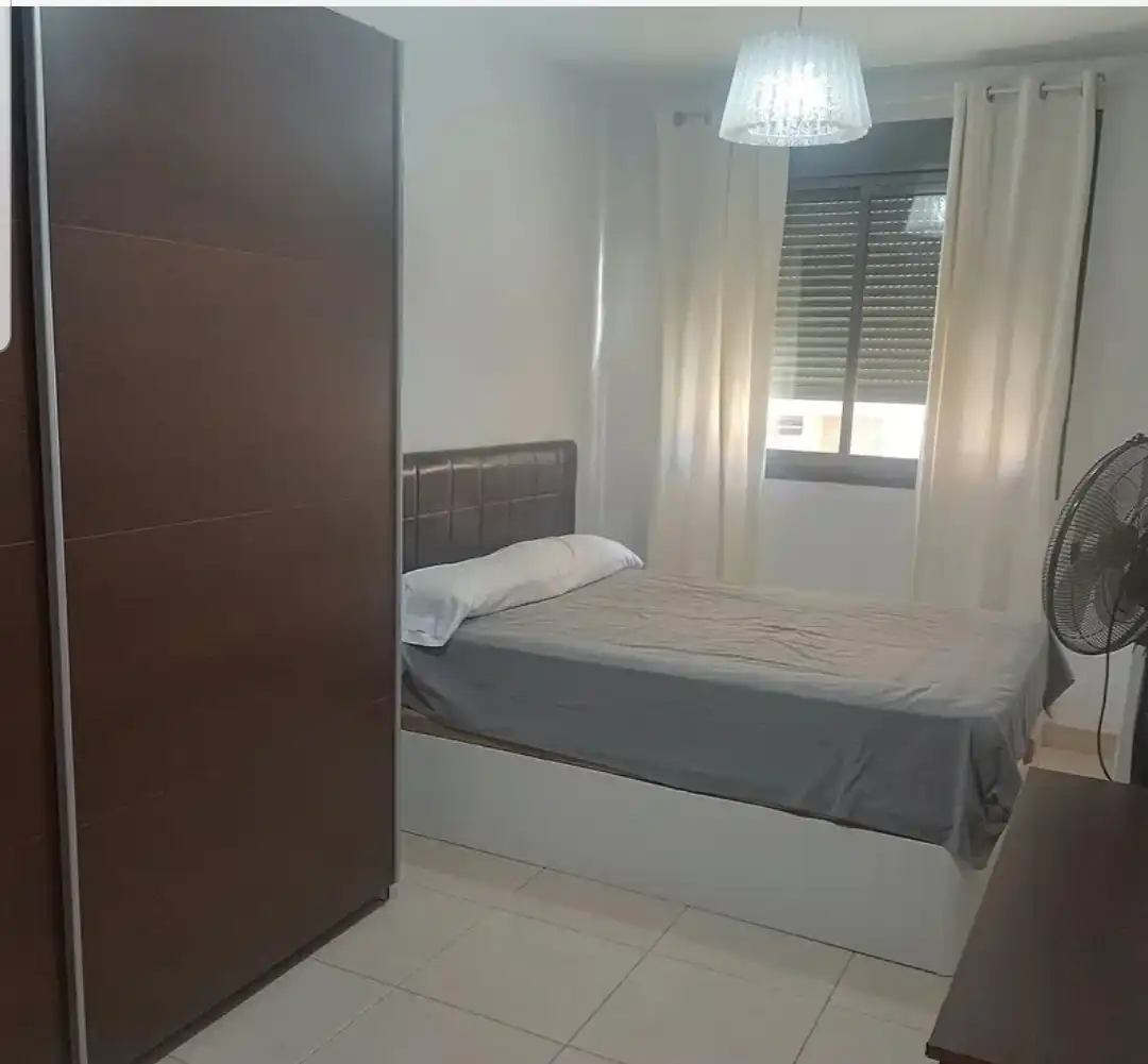 Habitación de Piso de alquiler en Roquetas de Mar con Aire acondicionado, Calefacción y Amueblado